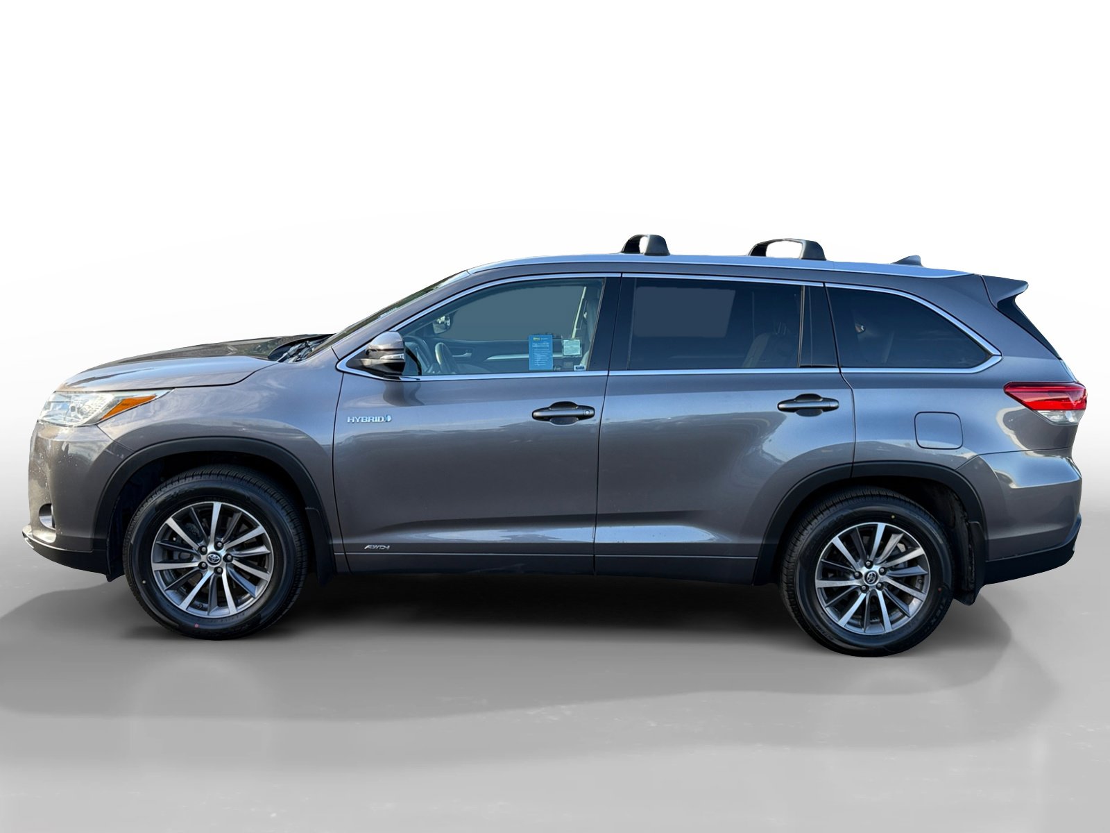 2017 Toyota Highlander Hybrid XLE photo 2