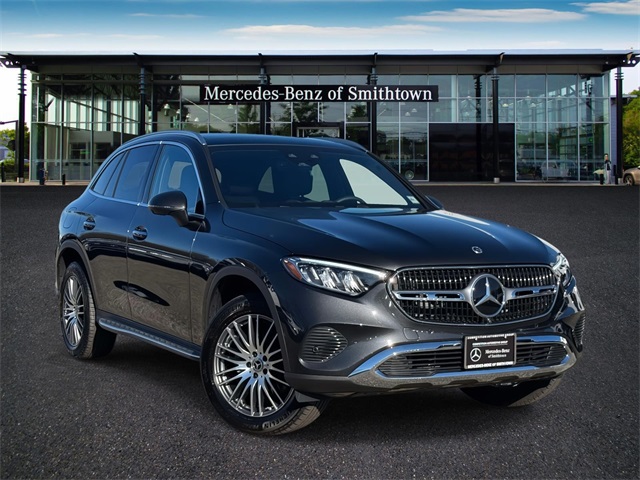2026 Mercedes-Benz GLC Base's photo