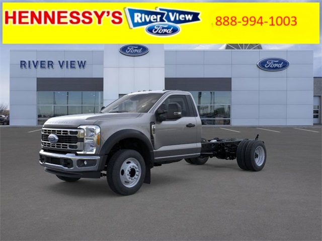 2026 Ford F-550 Super Duty Chassis Cab XL's photo