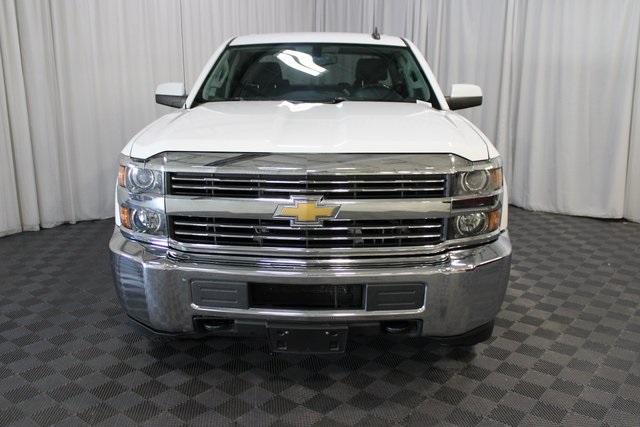 2015 Chevrolet Silverado 2500HD LT photo 2