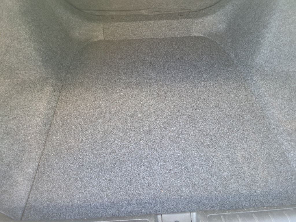 2018 Honda Accord LX photo 18