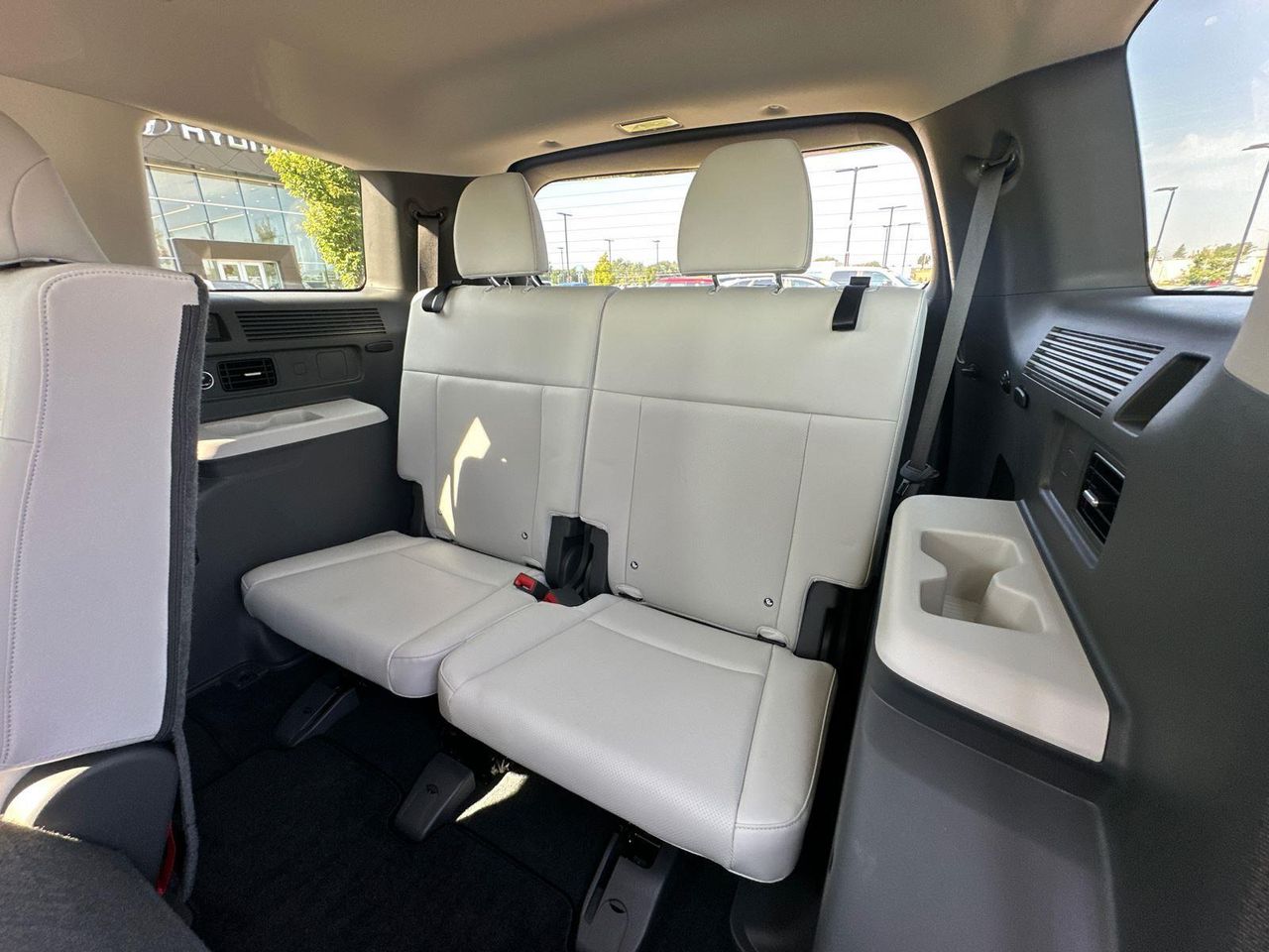 2025 Hyundai Santa Fe SEL photo 26