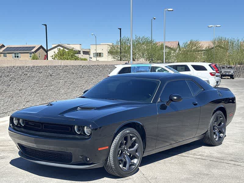 2020 Dodge Challenger SXT photo 4