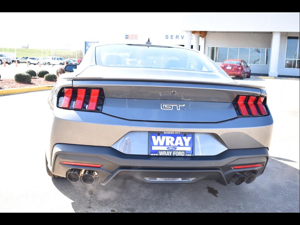 2025 Ford Mustang GT Premium photo 3