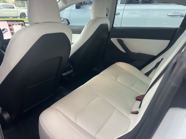 2020 Tesla Model 3 Standard Range Plus photo 6