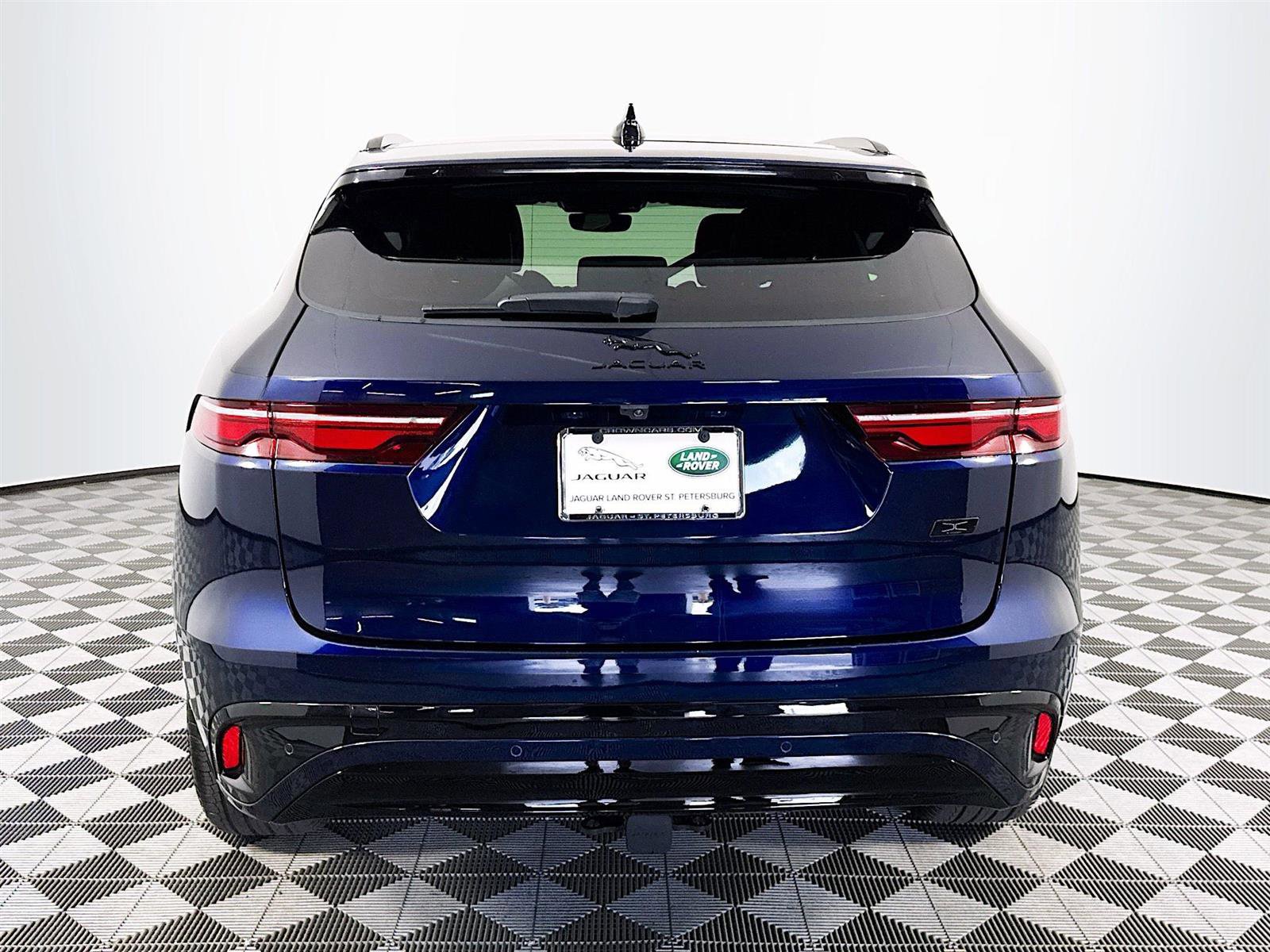 2026 Jaguar F-PACE P250 R-Dynamic S photo 5