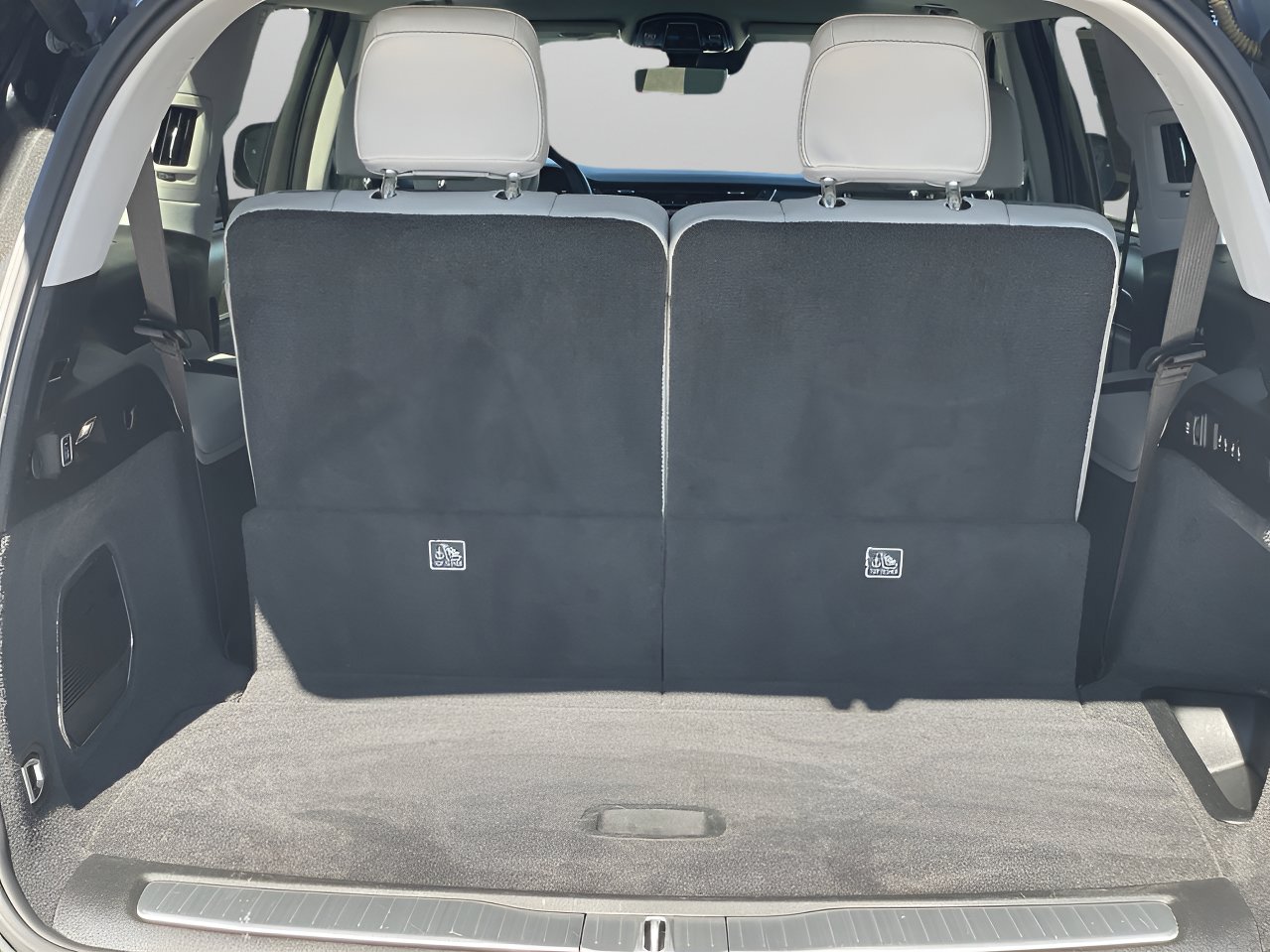 2022 Jeep Grand Cherokee Overland photo 8