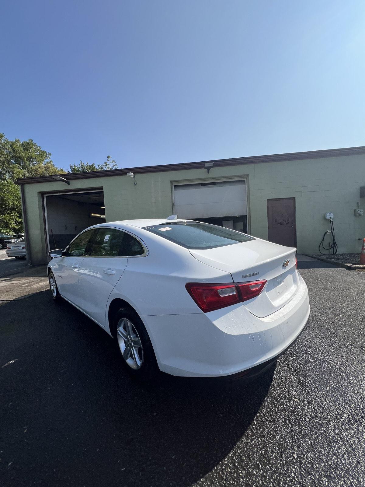 2024 Chevrolet Malibu 1LT photo 4