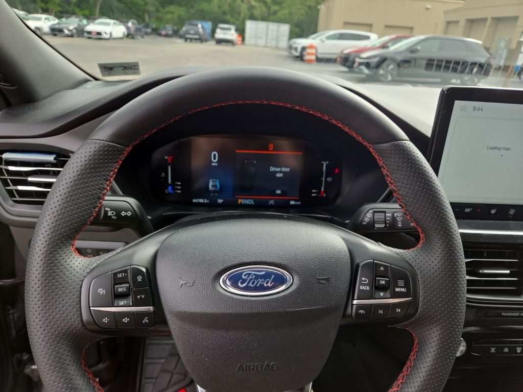 2023 Ford Escape ST-Line Select photo 13