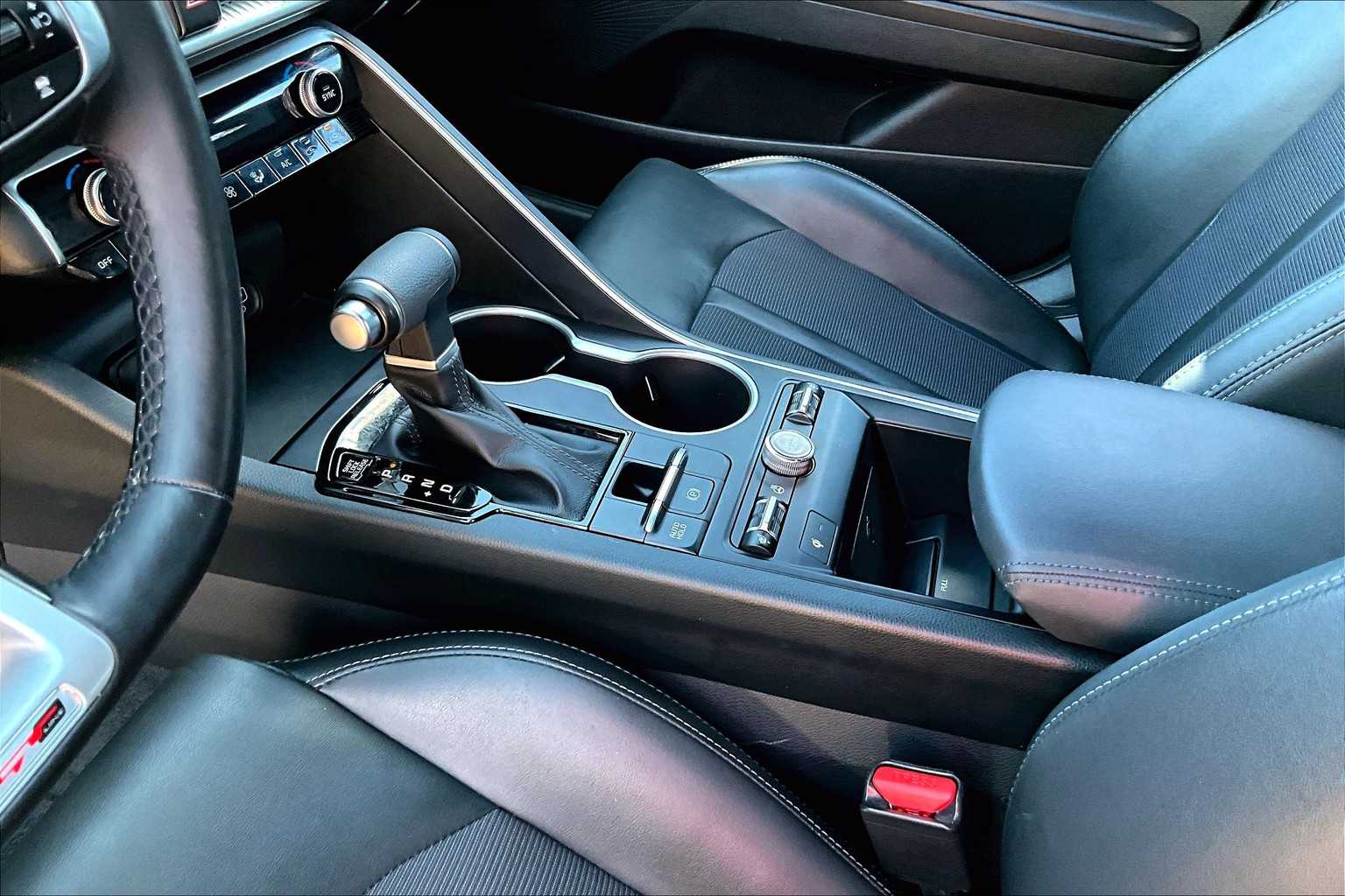 2022 Kia K5 GT-Line photo 15