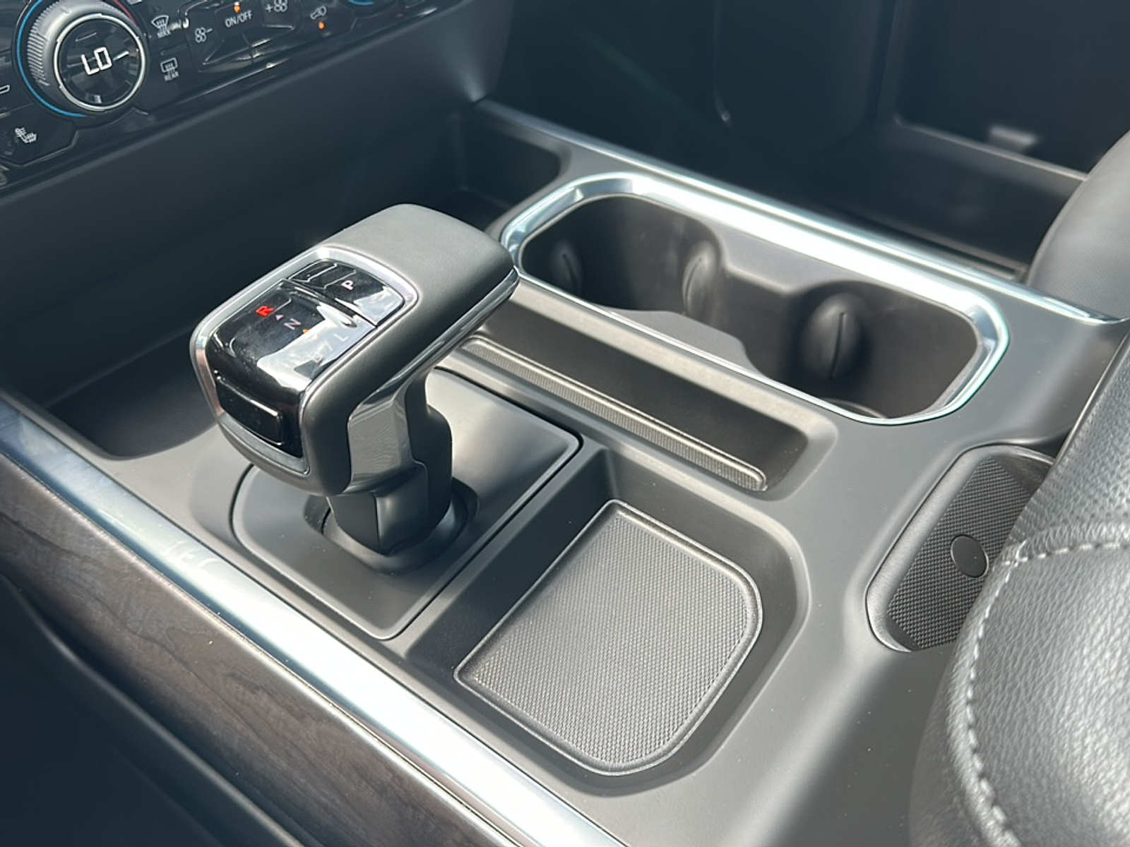 2024 Chevrolet Silverado 1500 LTZ photo 21