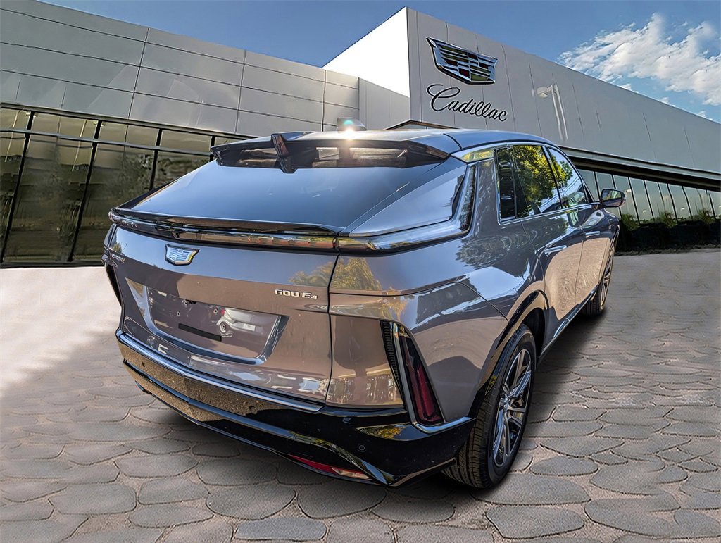 2026 Cadillac Lyriq Luxury photo 4