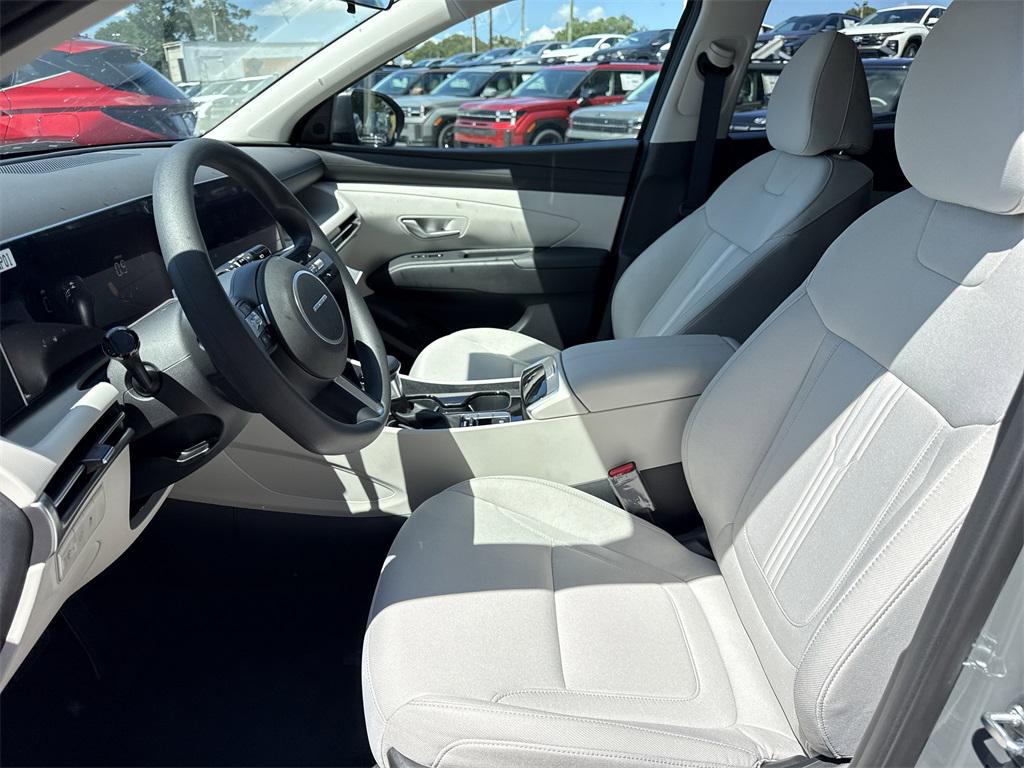 2026 Hyundai Tucson SEL photo 9