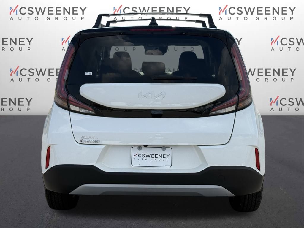 2023 Kia Soul LX photo 4