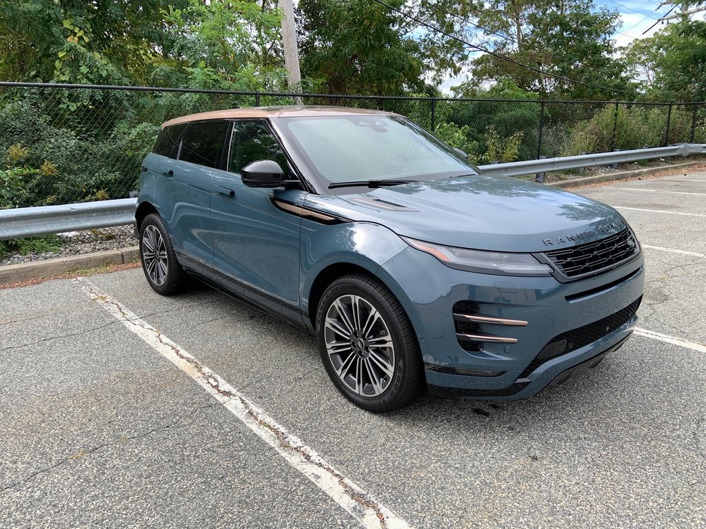 2024 Land Rover Range Rover Evoque Dynamic SE photo 3