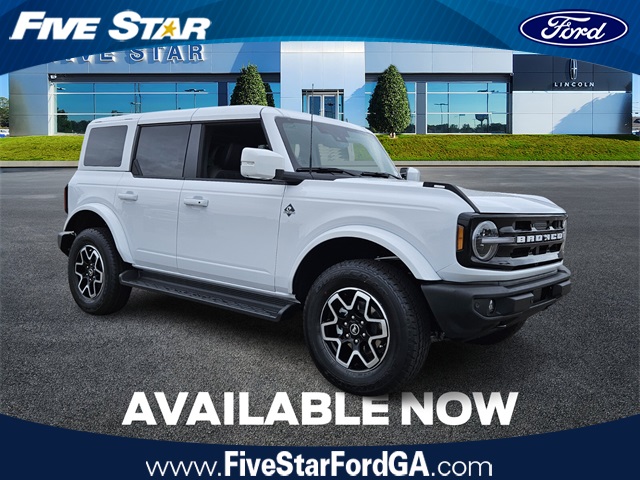 2025 Ford Bronco 4-Door Outer Banks's photo