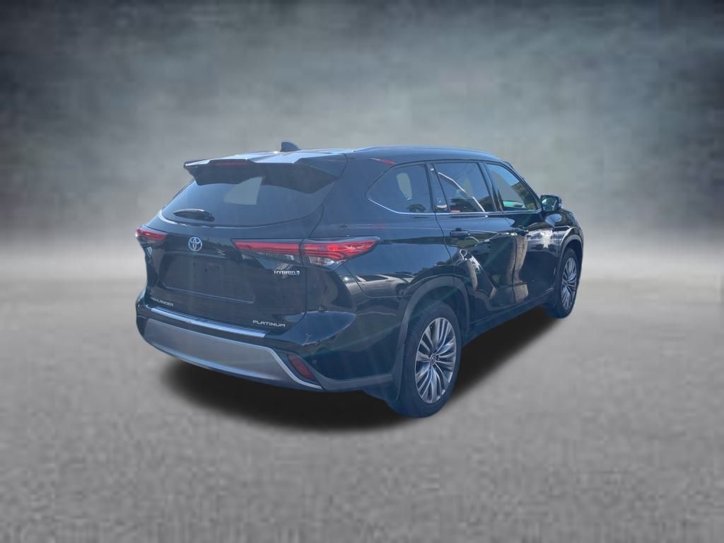 2021 Toyota Highlander Hybrid Platinum photo 3