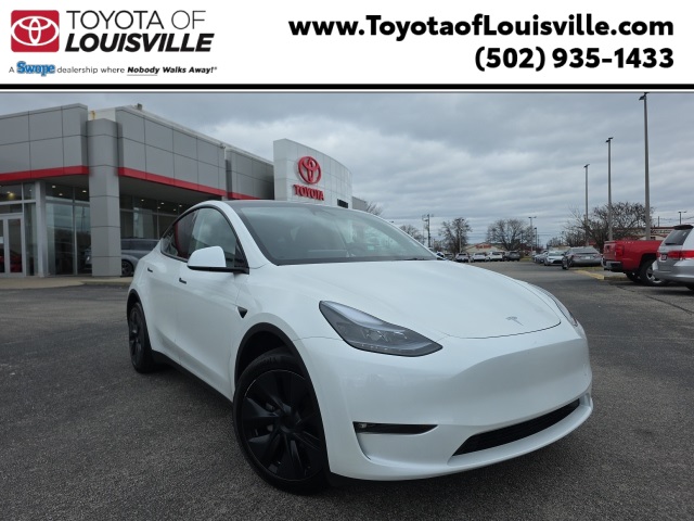 2024 Tesla Model Y Long Range's photo