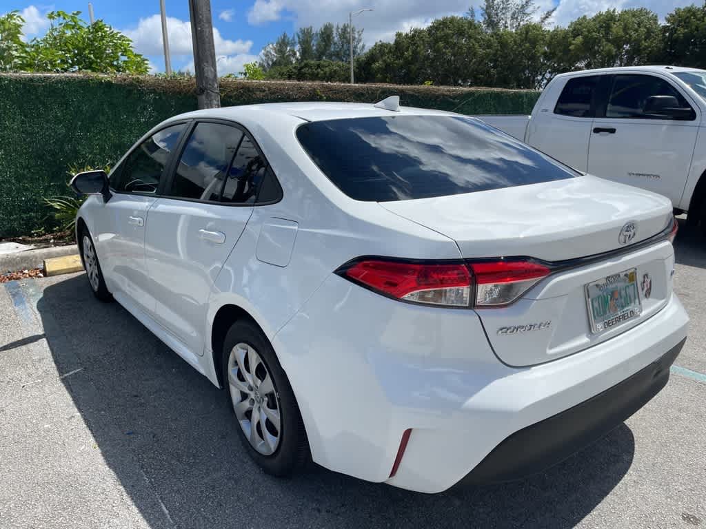 2023 Toyota Corolla LE photo 6