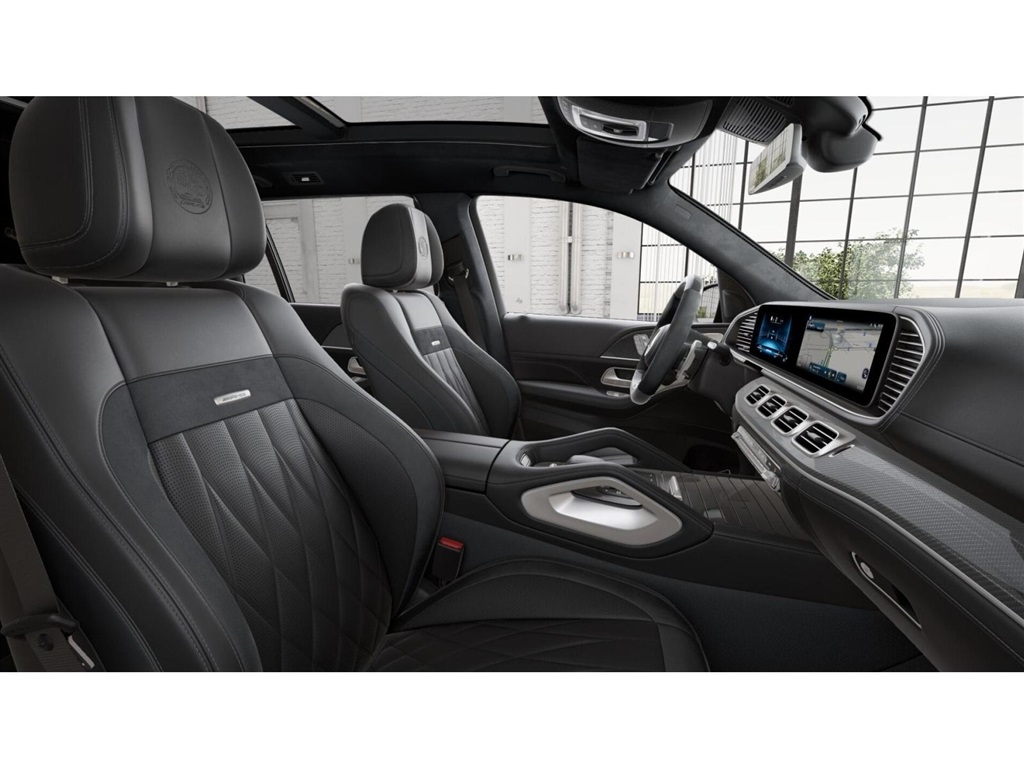 2026 Mercedes Benz GLS 63 AMG 4MATIC photo 3