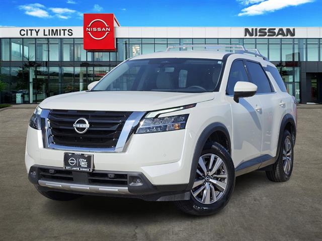 2023 Nissan Pathfinder SL's photo