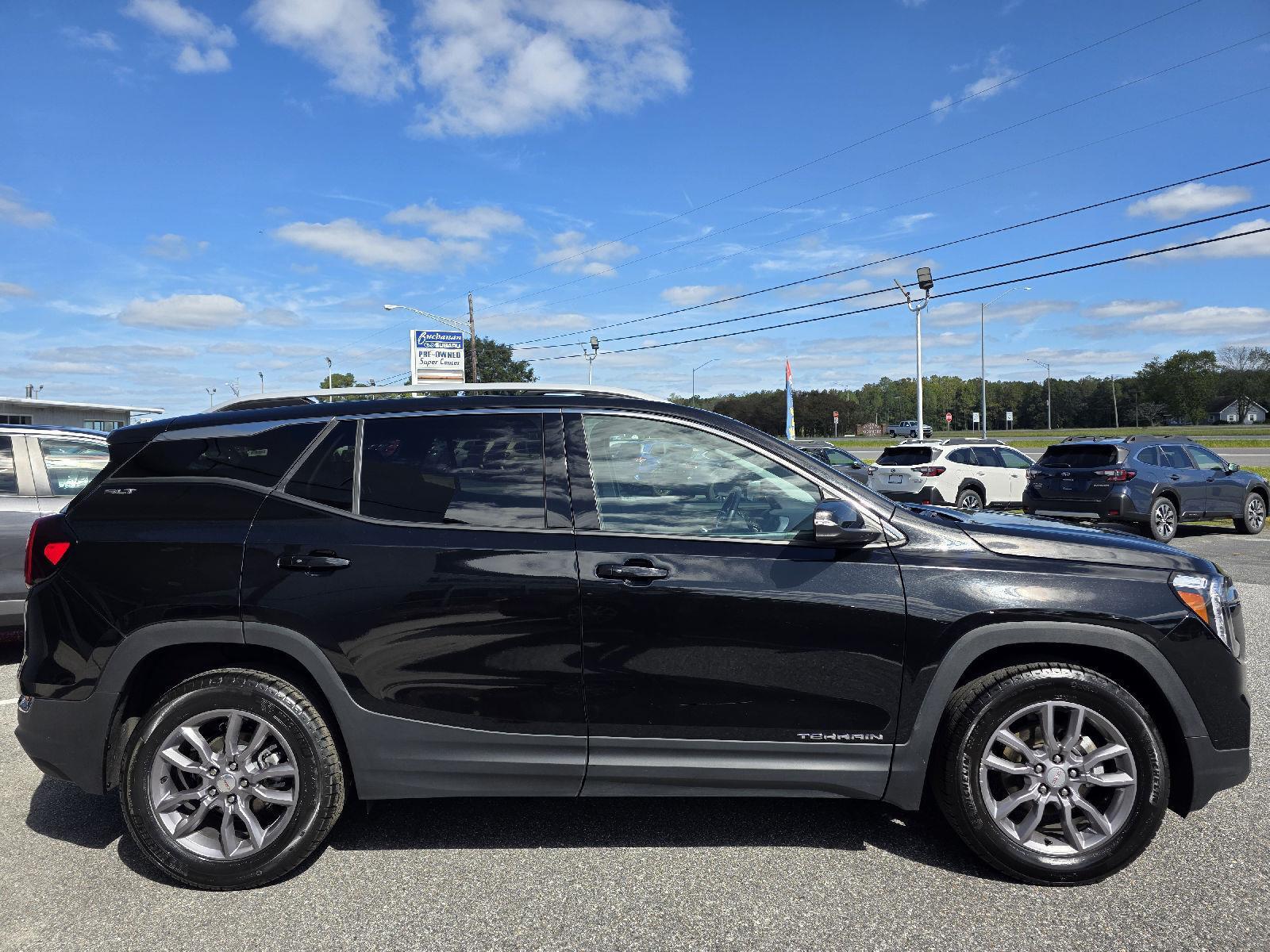 2024 Gmc Terrain SLT photo 3