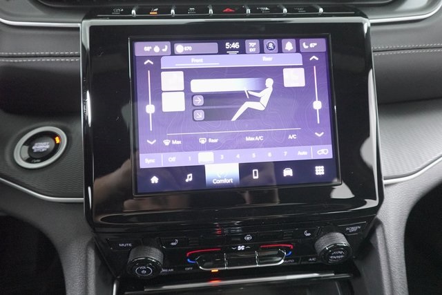 2025 Jeep Grand Cherokee Laredo X photo 19