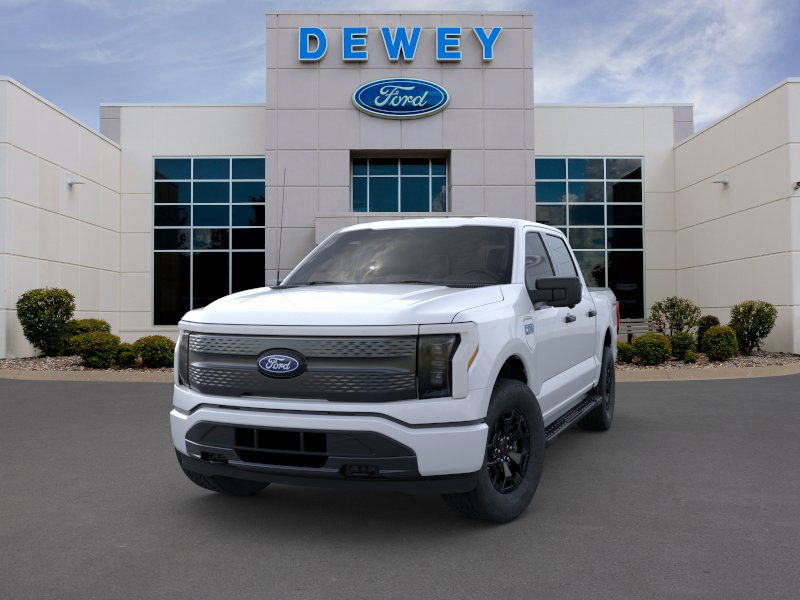 2025 Ford F-150 Lightning XLT photo 2