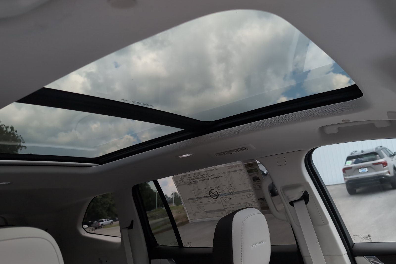 2026 Gmc Acadia Denali photo 16
