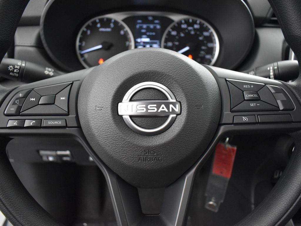 2025 Nissan Versa 1.6 S photo 22