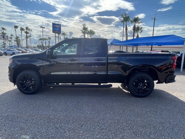 2026 Chevrolet Silverado 1500 Custom photo 4