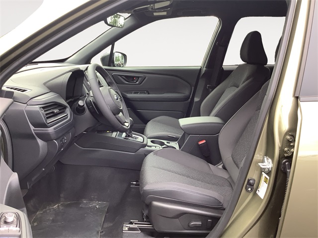 2025 Subaru Forester Premium photo 8