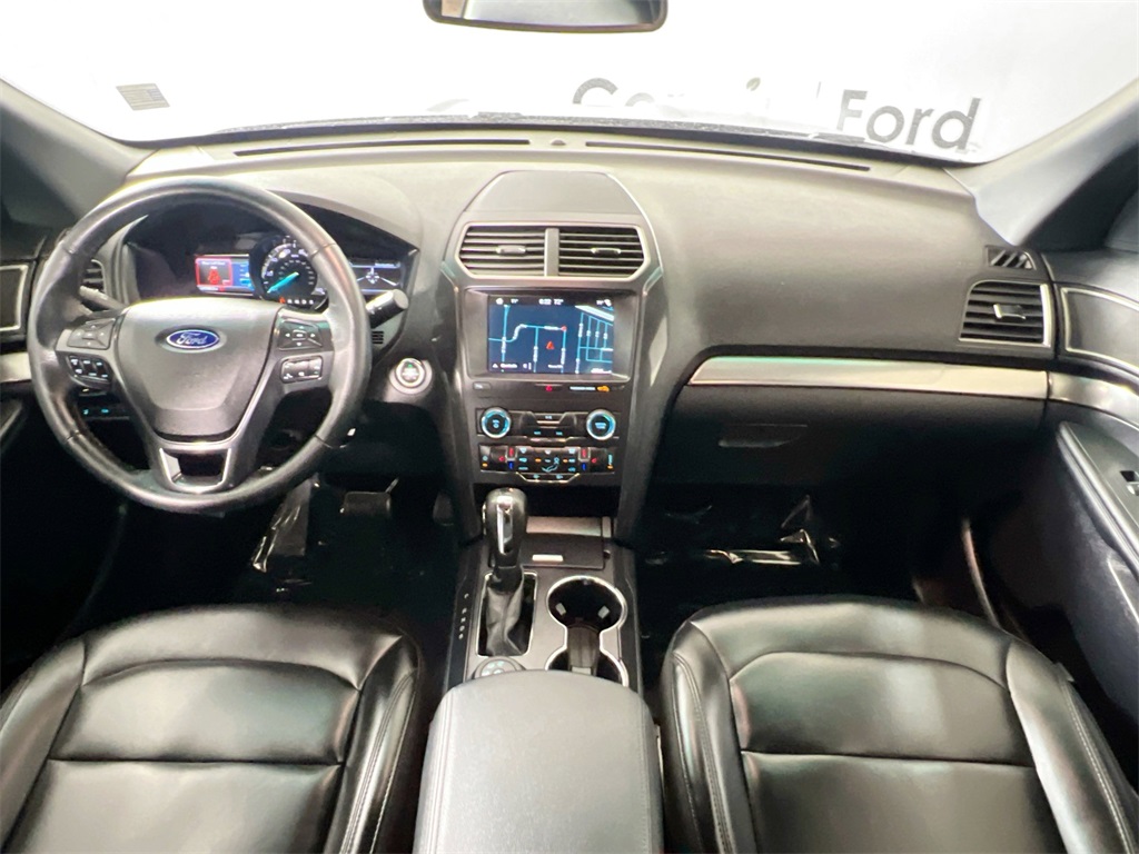 2019 Ford Explorer XLT photo 4