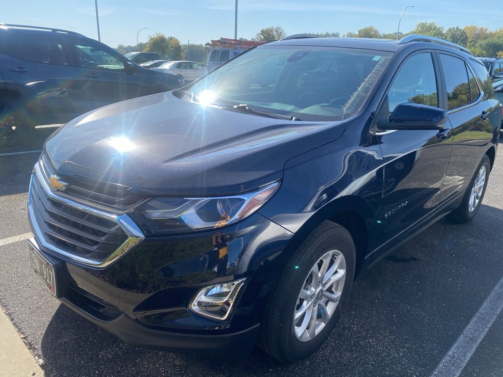2021 Chevrolet Equinox LT photo 2