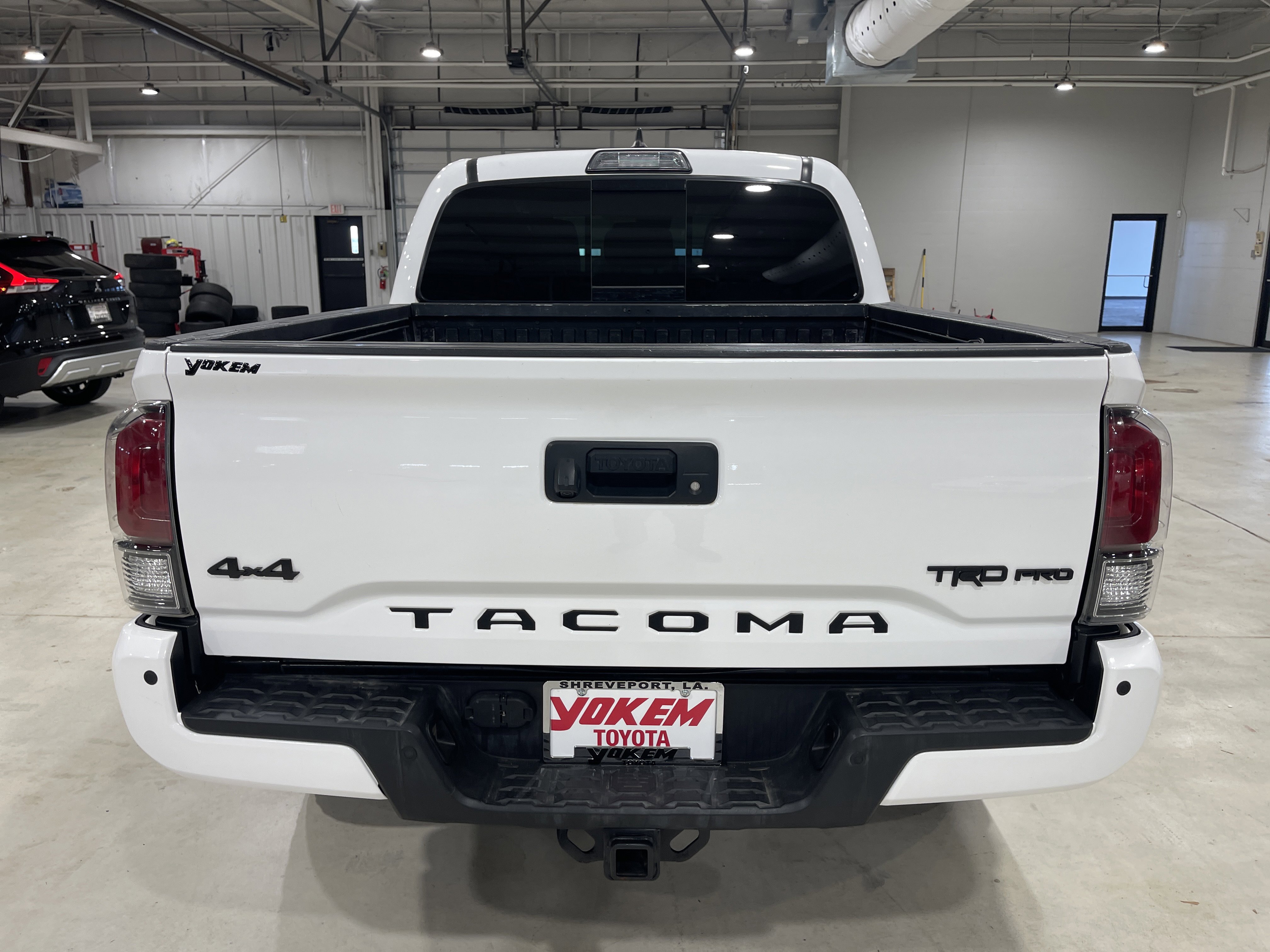 2019 Toyota Tacoma SR5 photo 2
