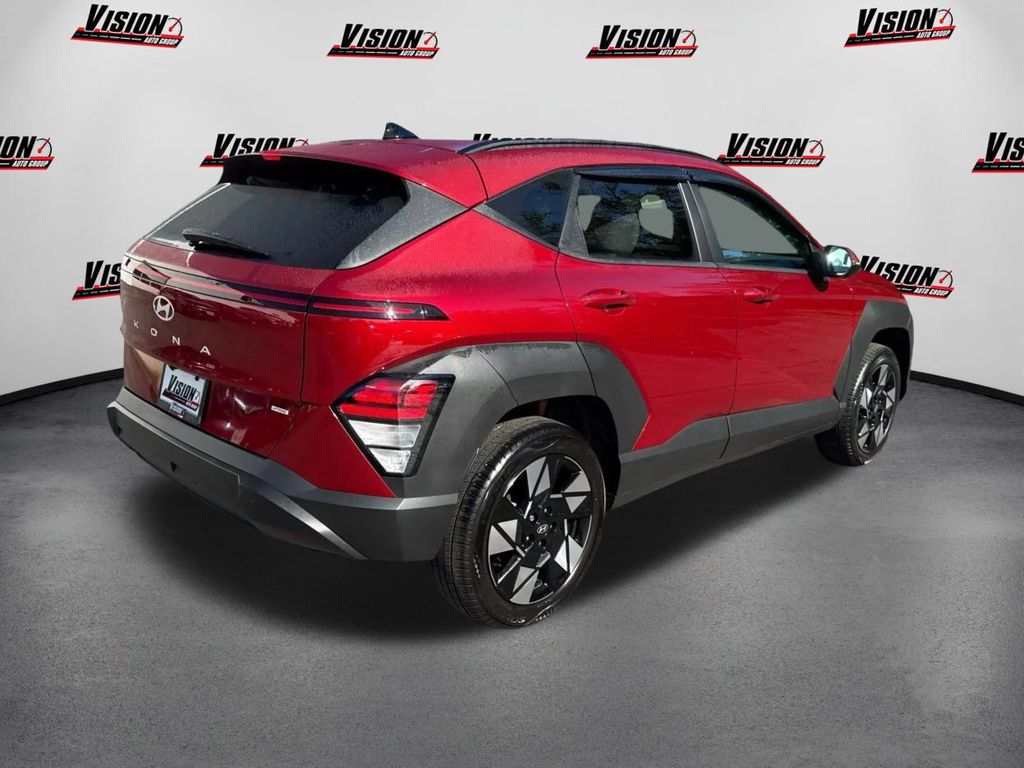 2024 Hyundai Kona SEL photo 5