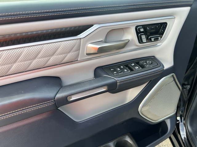 2025 Ram 1500 photo 7