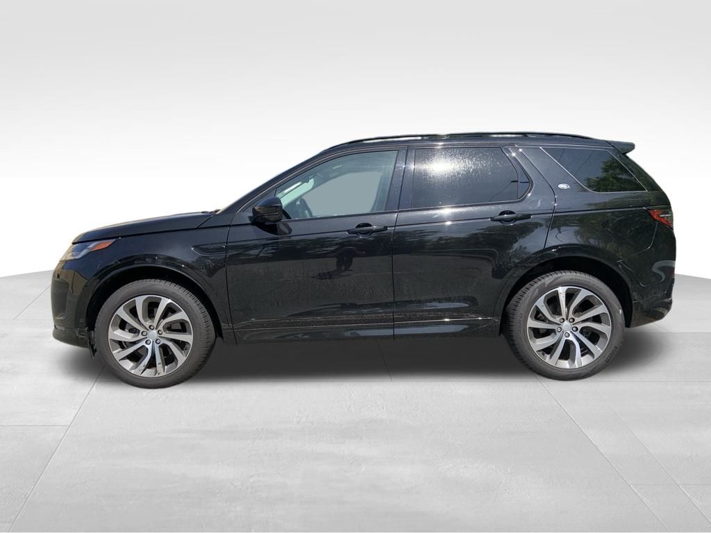 2024 Land Rover Discovery Sport S photo 4