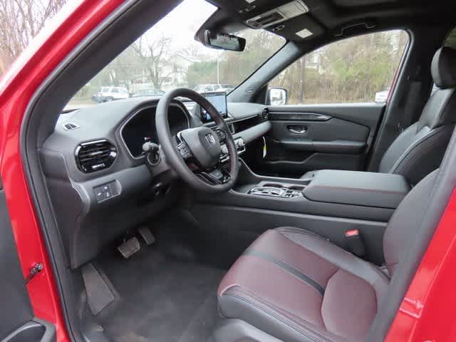 2025 Honda Pilot Black Edition photo 2