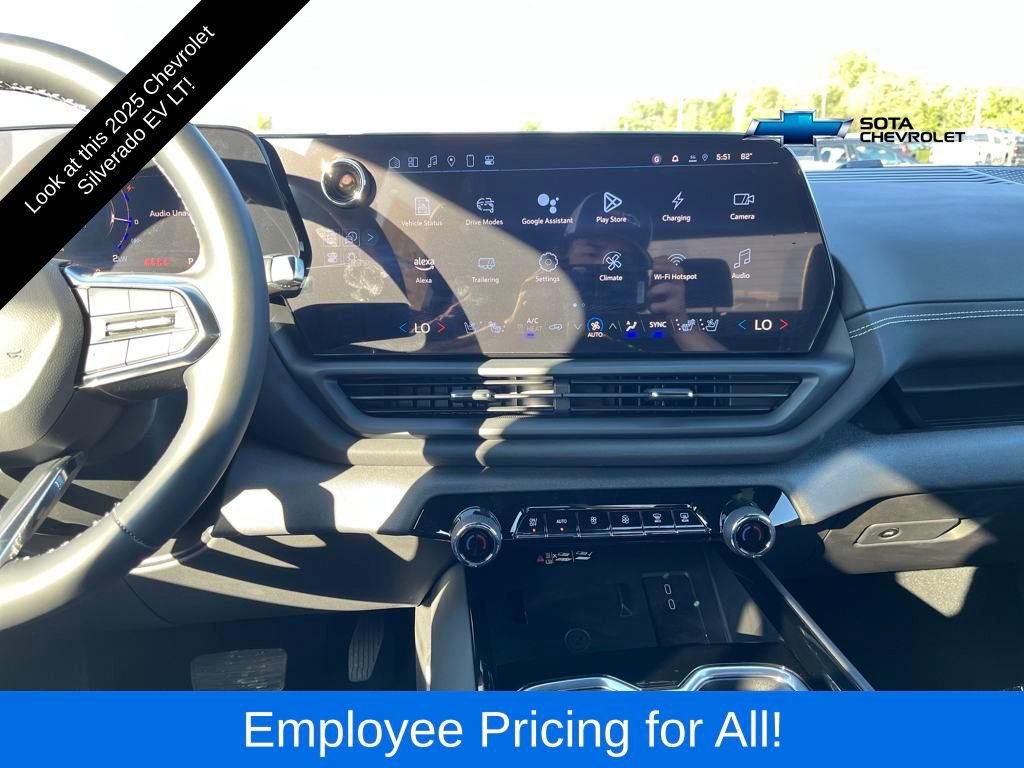 2025 Chevrolet Silverado EV LT photo 17