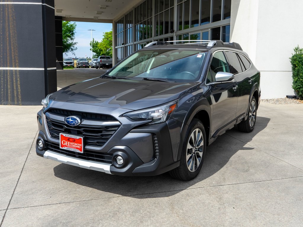2023 Subaru Outback Touring photo 3