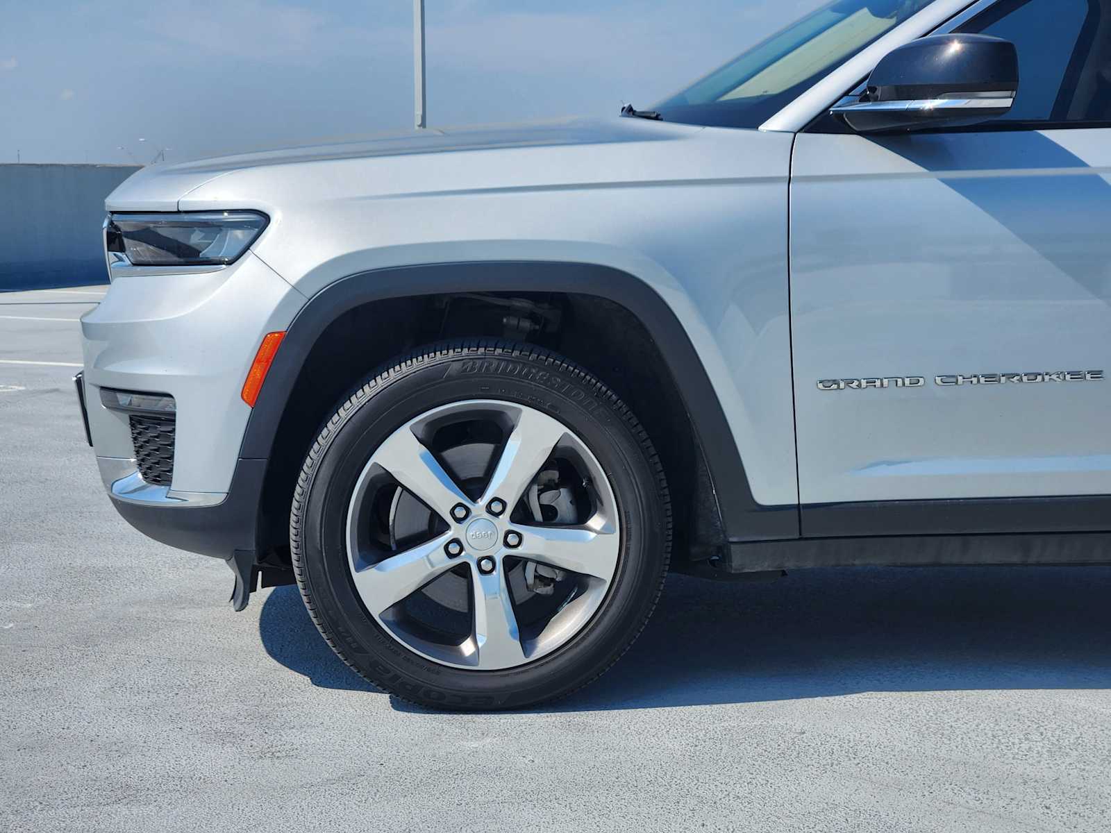 2021 Jeep Grand Cherokee Limited photo 7