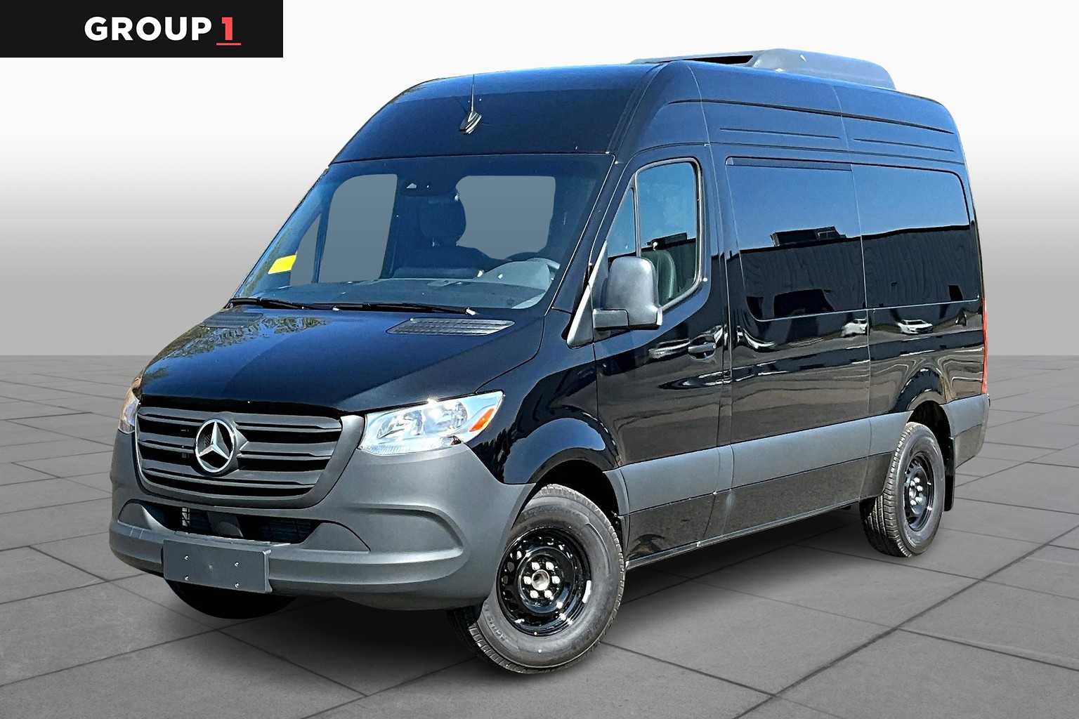 2024 Mercedes-Benz Sprinter Passenger Van Base's photo