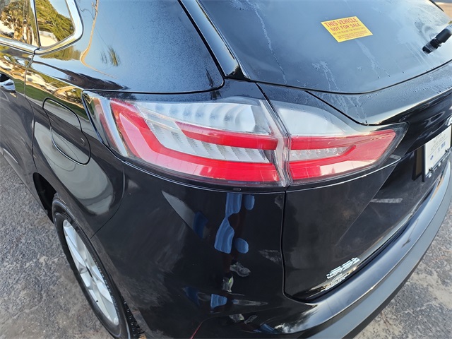 2023 Ford Edge SEL photo 6