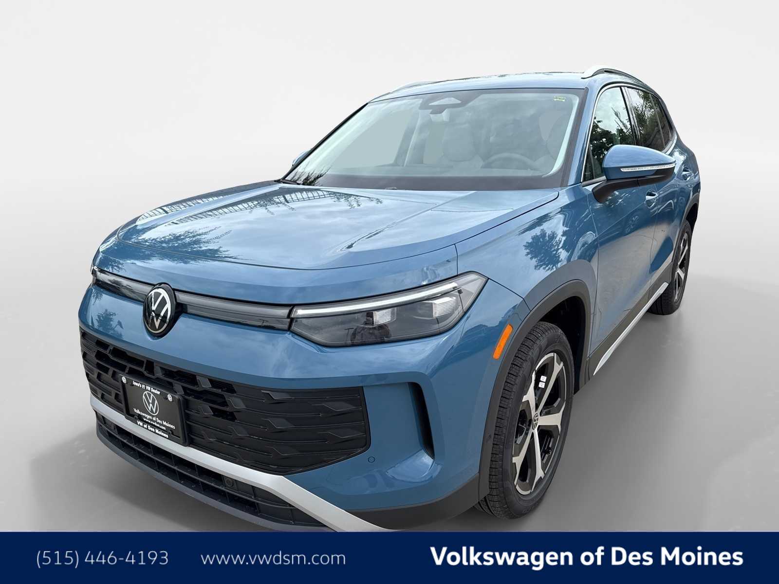 2025 Volkswagen Tiguan SE's photo