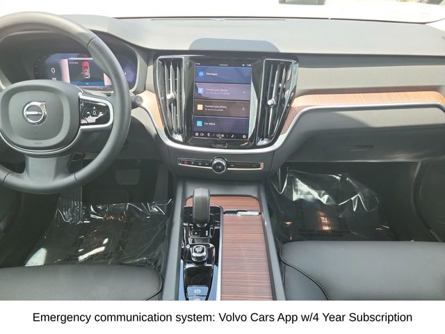 2025 Volvo V60 Cross Country B5 Plus photo 14