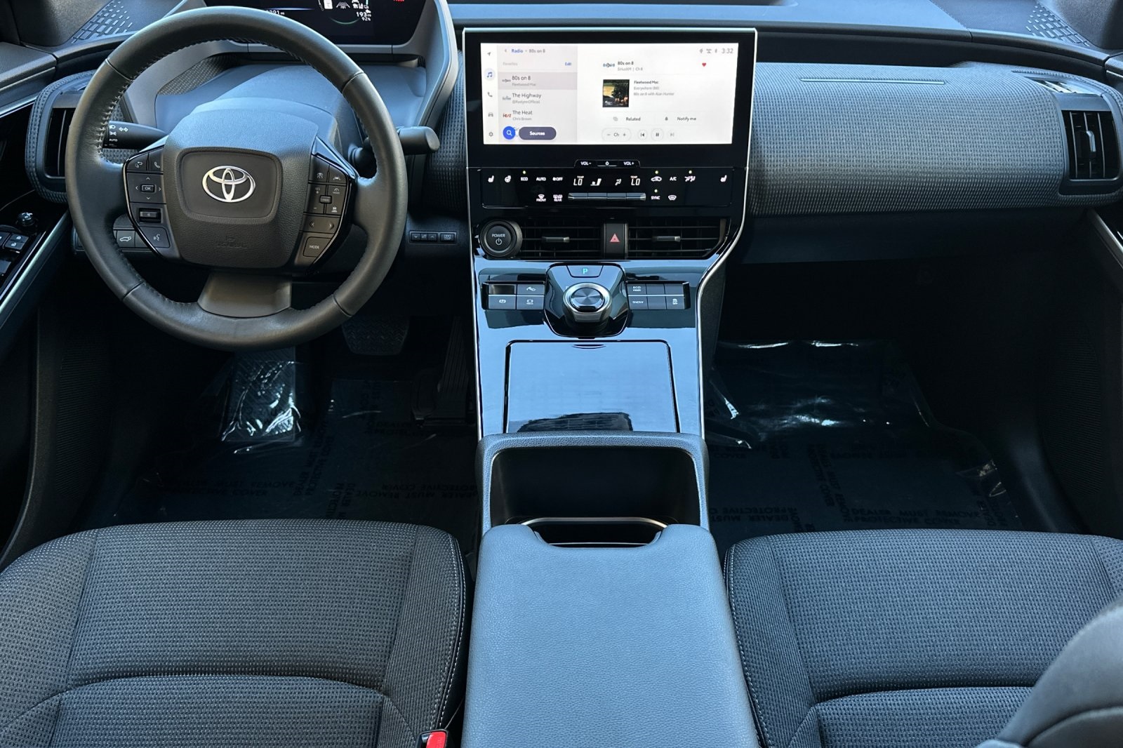 2024 Toyota bZ4X XLE photo 12