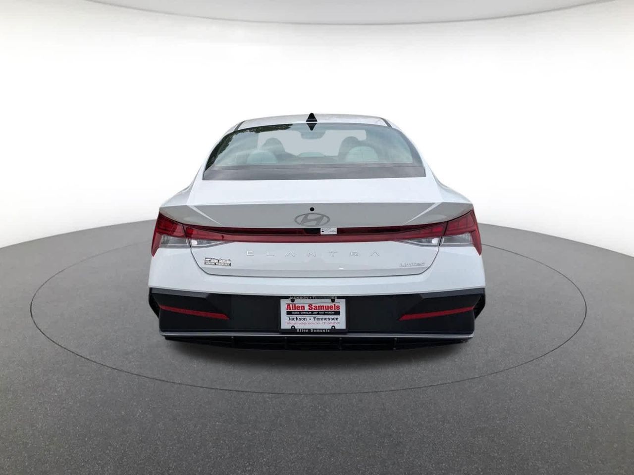 2025 Hyundai Elantra Limited photo 6