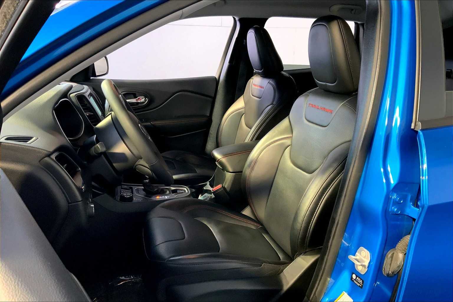 2022 Jeep Cherokee Trailhawk photo 5