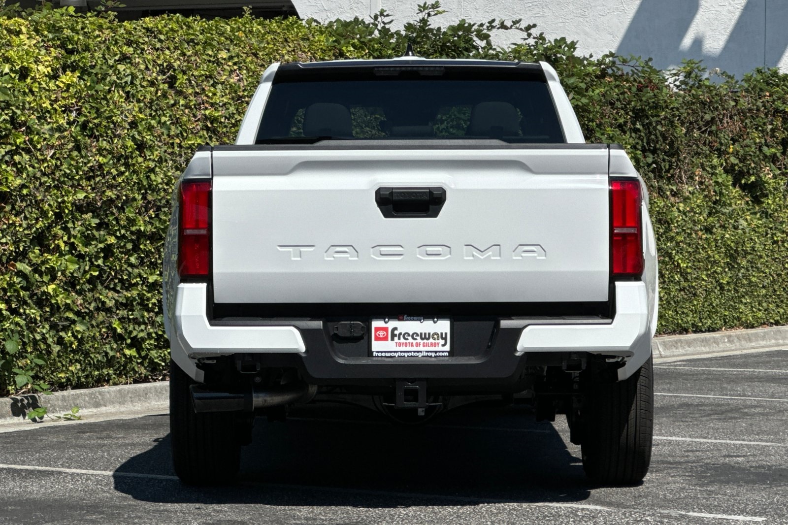 2025 Toyota Tacoma SR5 photo 5